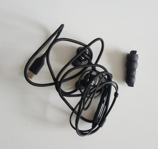 C타입 이어폰2.jpg